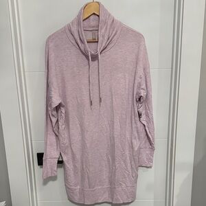 ✨NWT✨ Women's Long Sleeve Top- Size XL